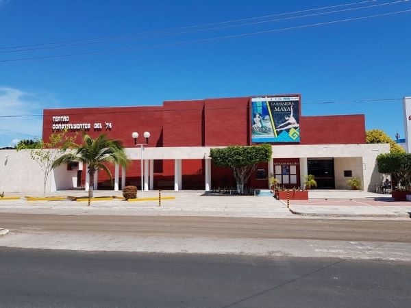 Teatro Constituyentes del 74 Chetumal
